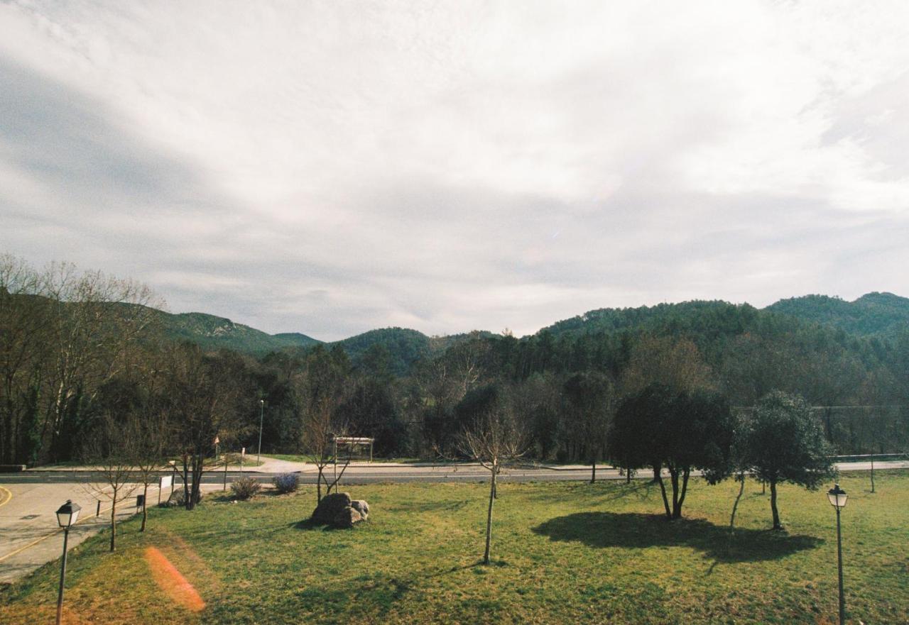 Hostal De L'Aigua Sant Llorenc de la Muga Экстерьер фото